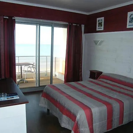 Le Christina Hotel 3*