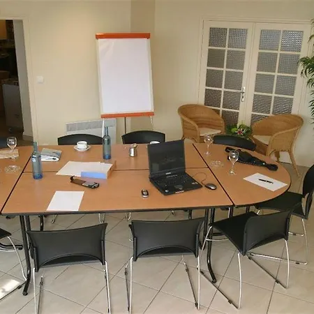 Le Christina Hotel 3*